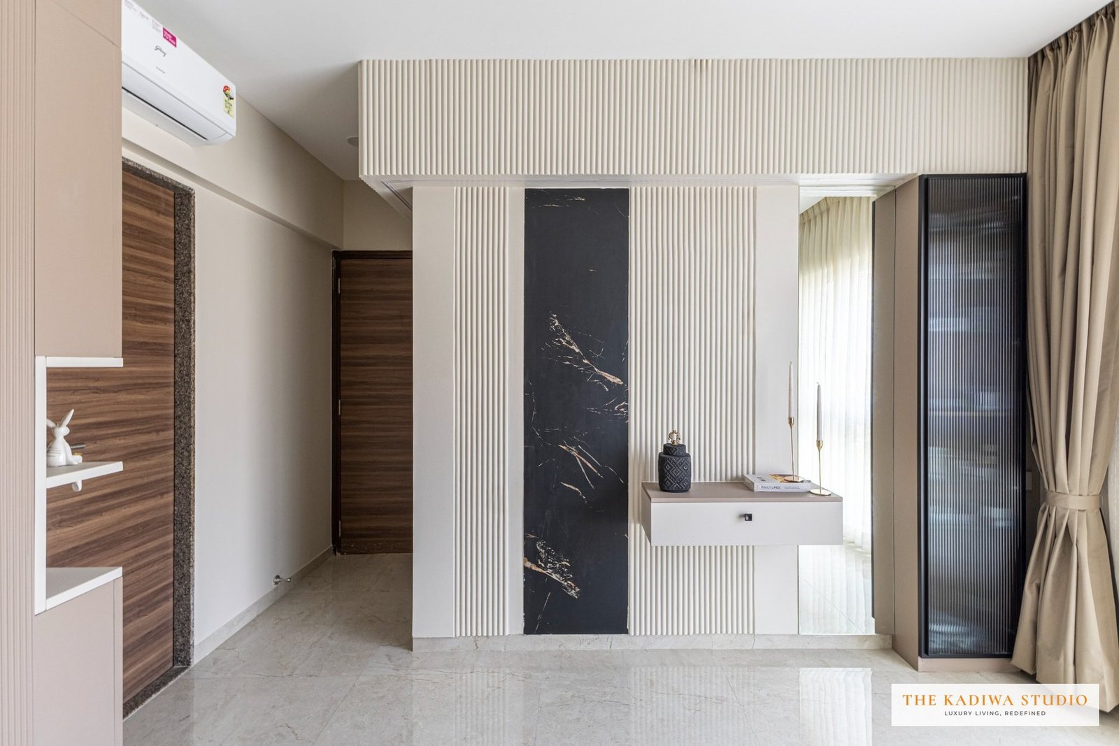 Modern bedroom and wardrobe Pune